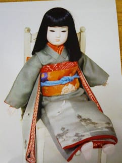 江戸小紋で人形の着物